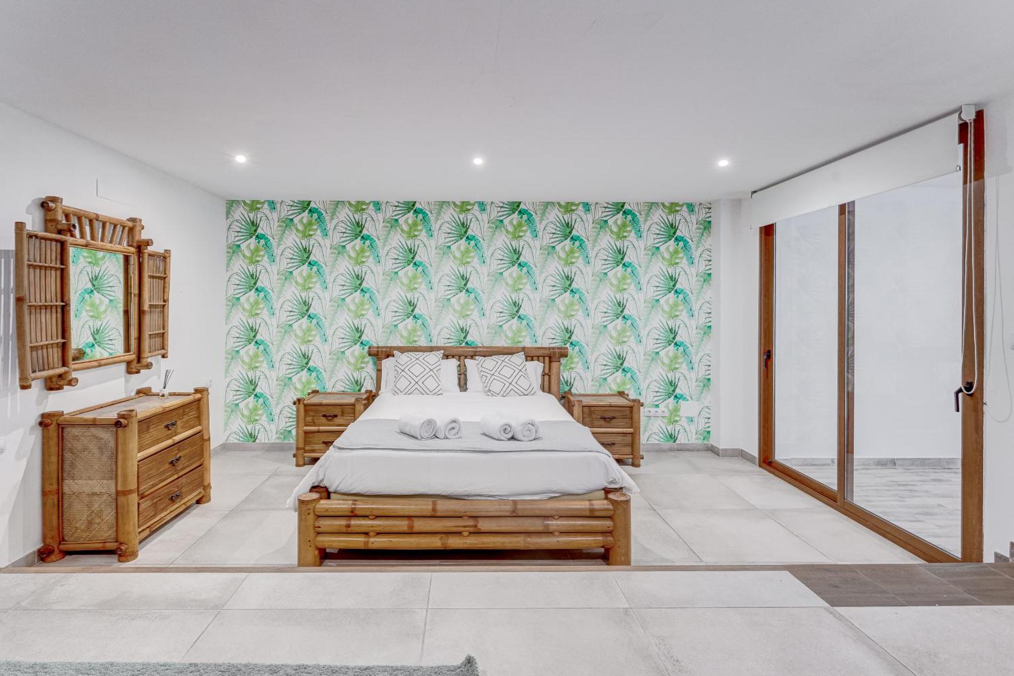 Fabulous Contemporary 5 Bedroom Villa With Private Heated Pool, Sleeps Max 13 Callao Salvaje Esterno foto