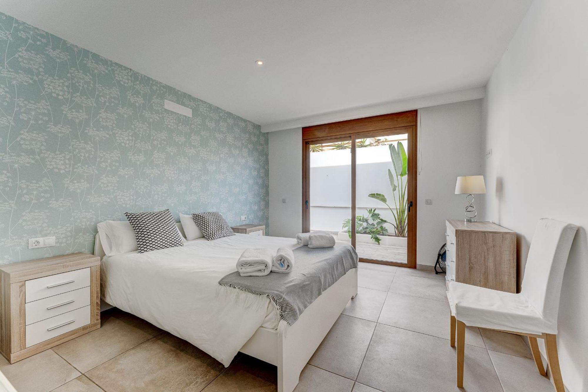 Fabulous Contemporary 5 Bedroom Villa With Private Heated Pool, Sleeps Max 13 Callao Salvaje Esterno foto