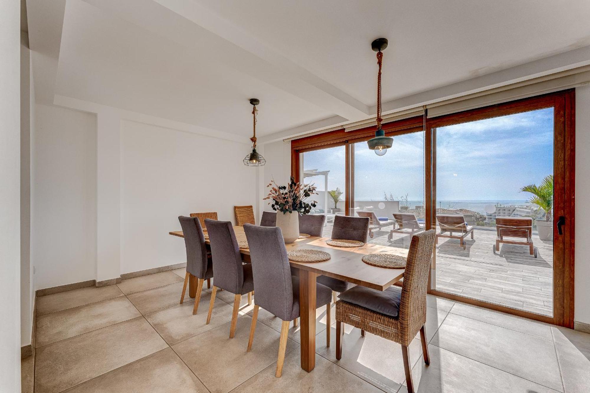 Fabulous Contemporary 5 Bedroom Villa With Private Heated Pool, Sleeps Max 13 Callao Salvaje Esterno foto