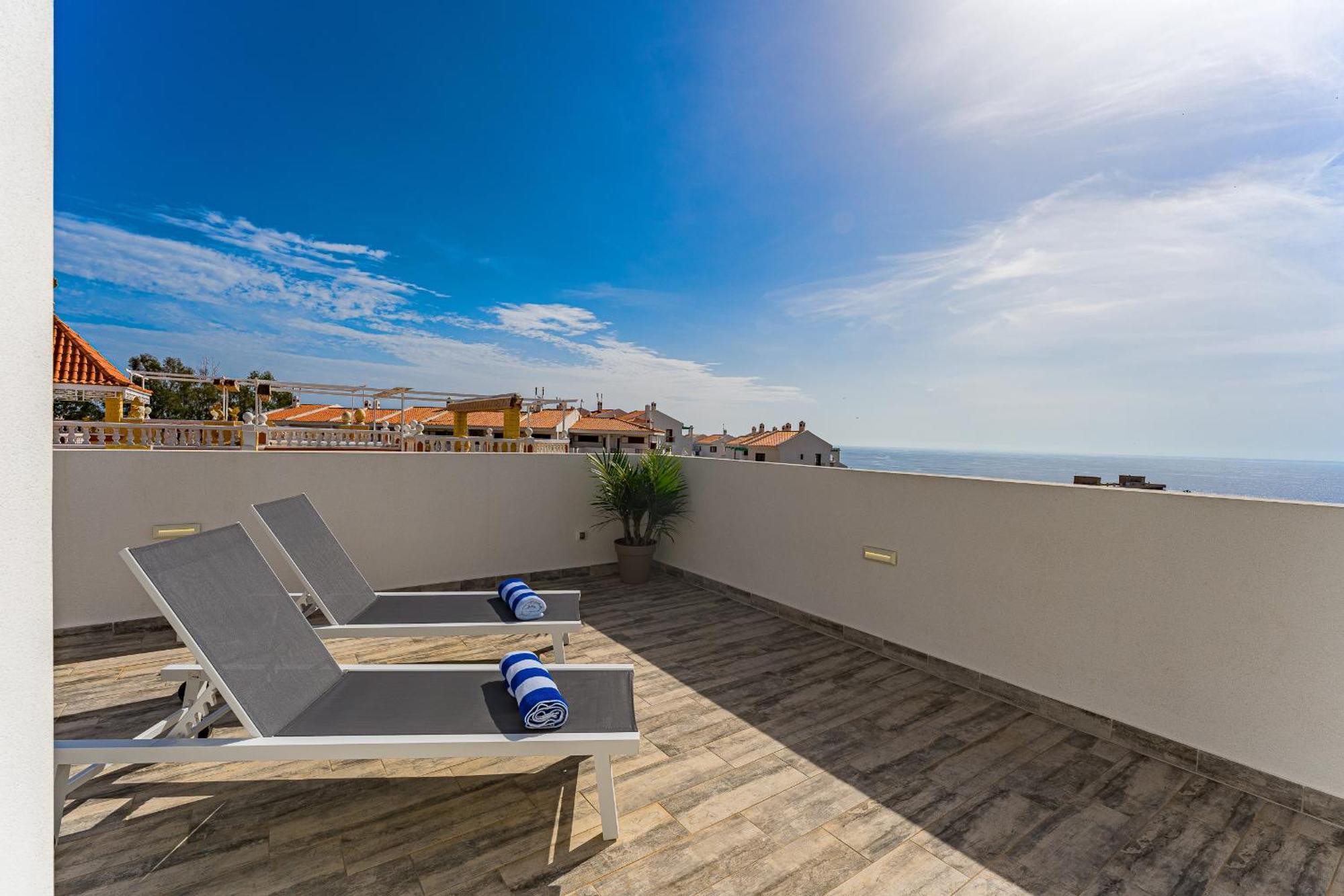 Fabulous Contemporary 5 Bedroom Villa With Private Heated Pool, Sleeps Max 13 Callao Salvaje Esterno foto
