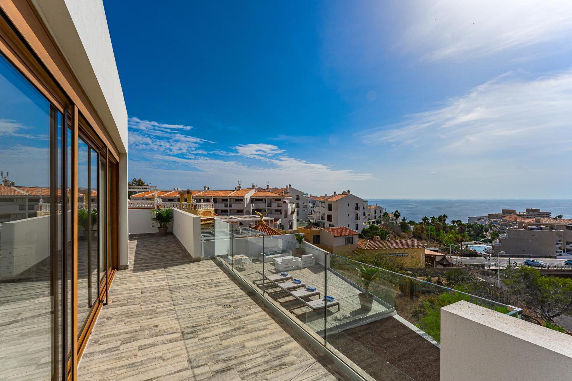 Fabulous Contemporary 5 Bedroom Villa With Private Heated Pool, Sleeps Max 13 Callao Salvaje Esterno foto