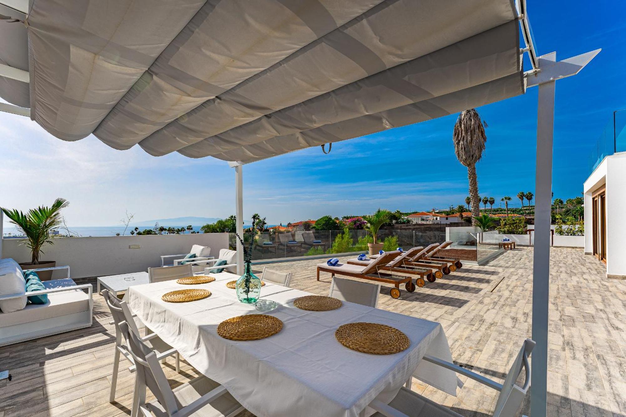 Fabulous Contemporary 5 Bedroom Villa With Private Heated Pool, Sleeps Max 13 Callao Salvaje Esterno foto
