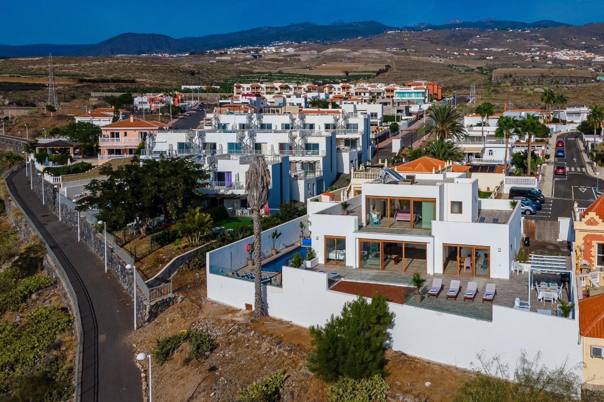 Fabulous Contemporary 5 Bedroom Villa With Private Heated Pool, Sleeps Max 13 Callao Salvaje Esterno foto